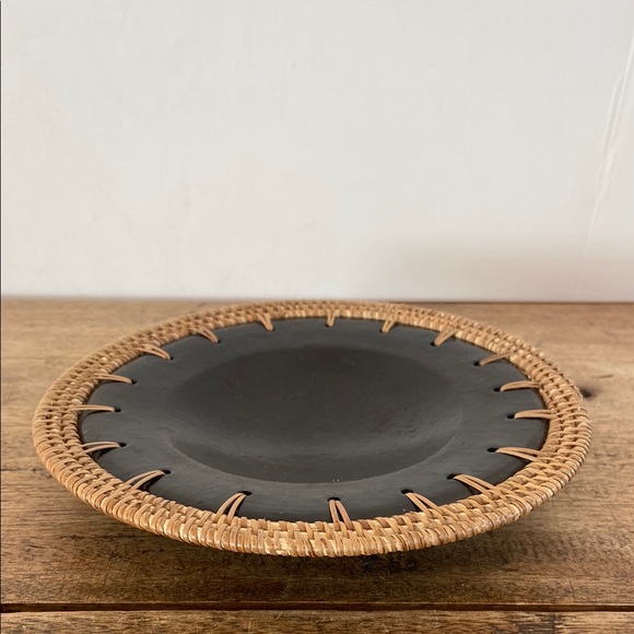 Earthenware Plate Bowl with Rattan Edges - Picture 2 of 7